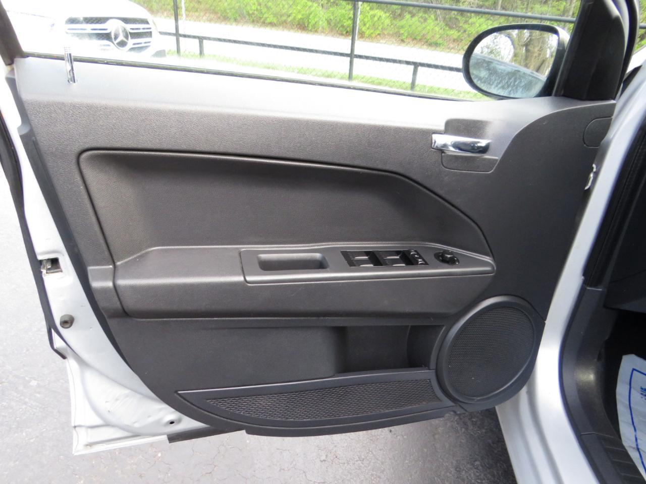 Dodge Caliber 4dr HB SXT FWD 2008