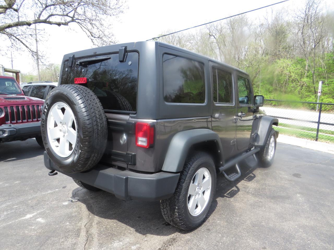 Jeep Wrangler Unlimited 4WD 4dr Sport 2014