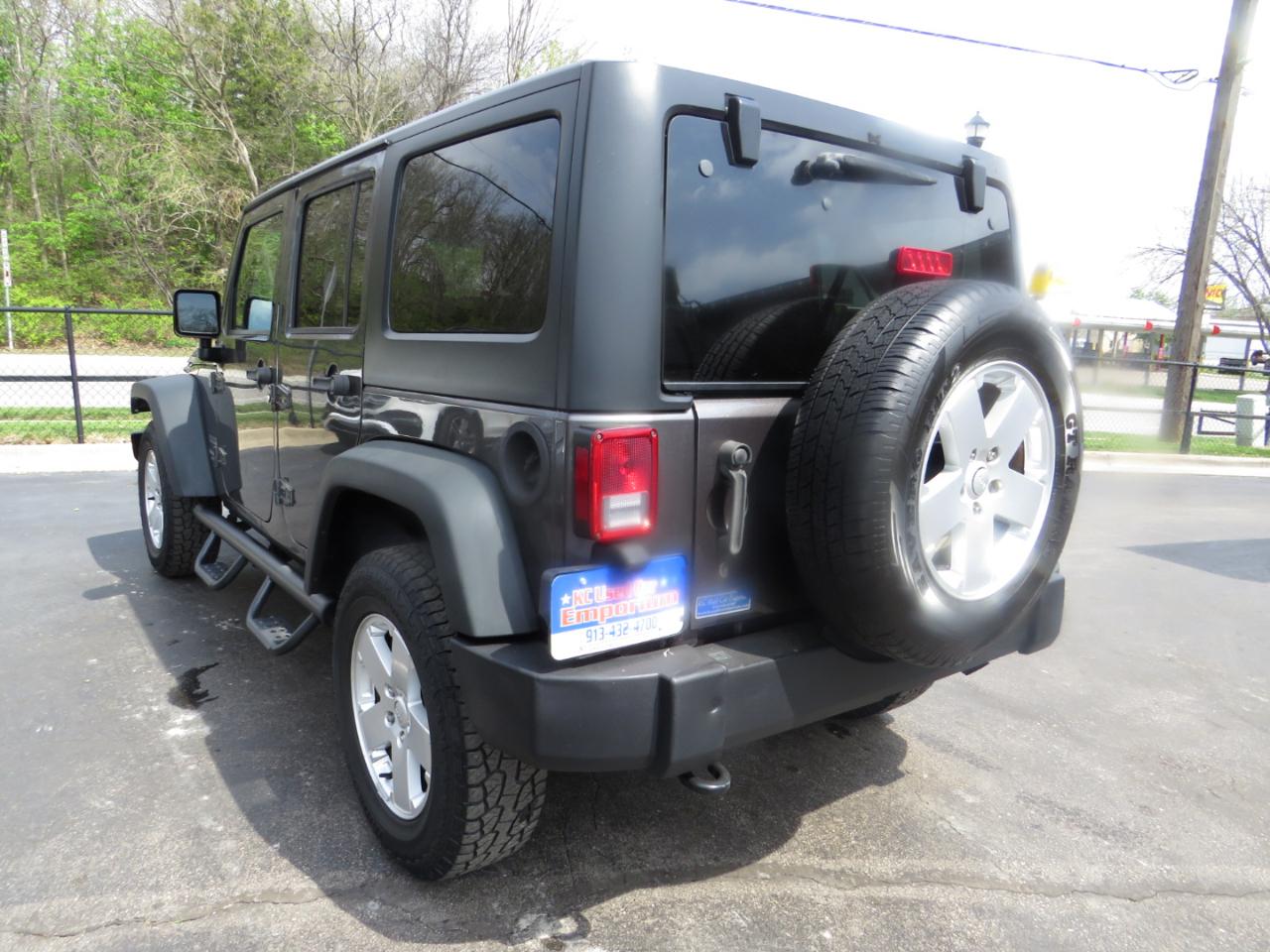 Jeep Wrangler Unlimited 4WD 4dr Sport 2014