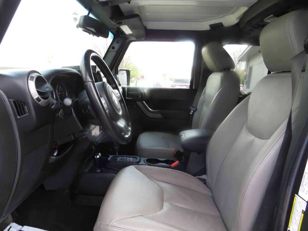 Jeep Wrangler Unlimited 4WD 4dr Sport 2014