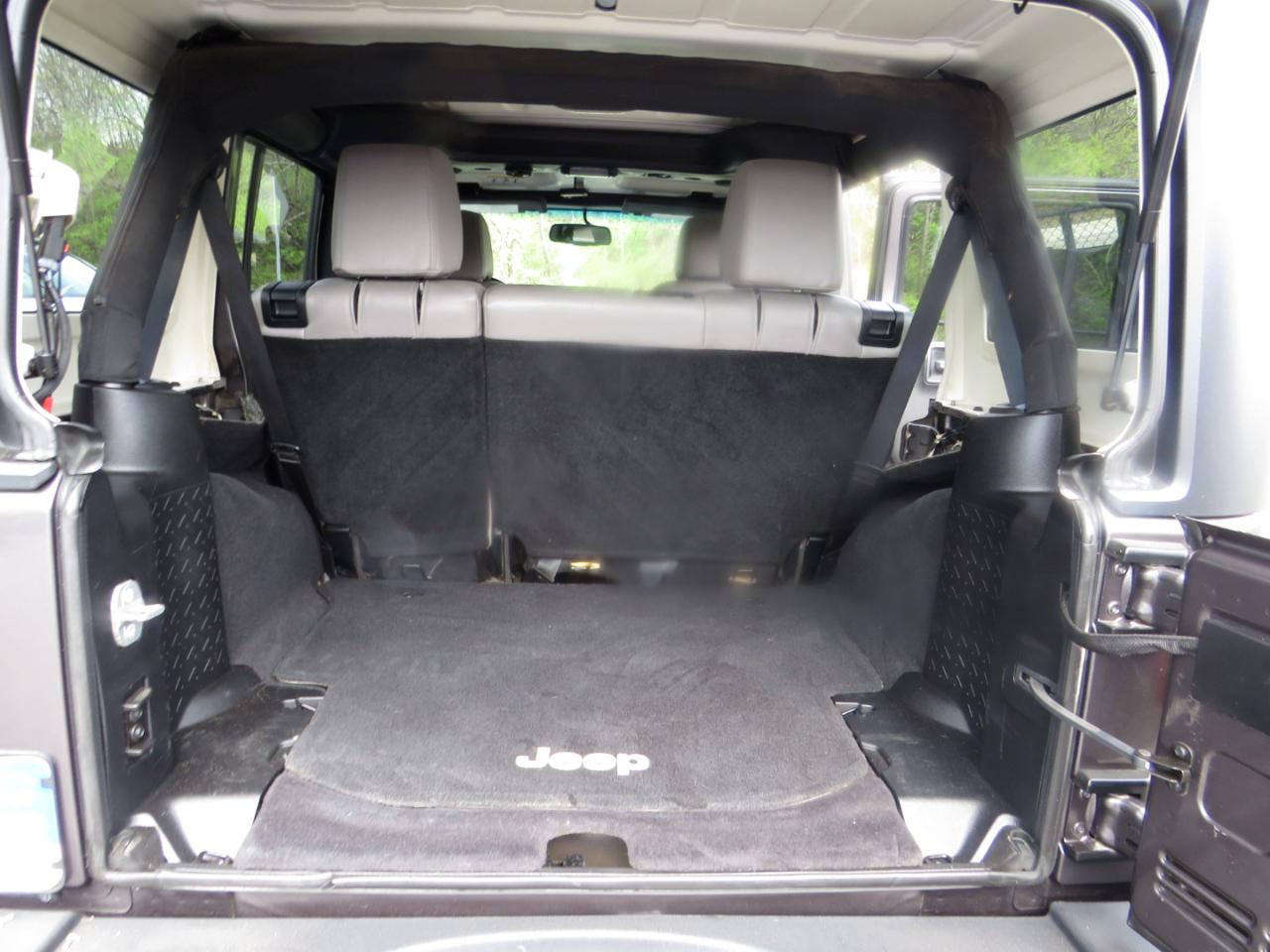 Jeep Wrangler Unlimited 4WD 4dr Sport 2014