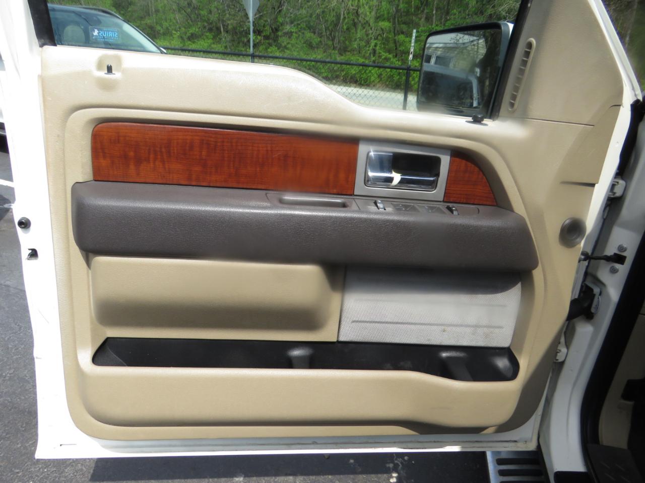 Ford F-150 2WD SuperCrew 145" King Ranch 2009