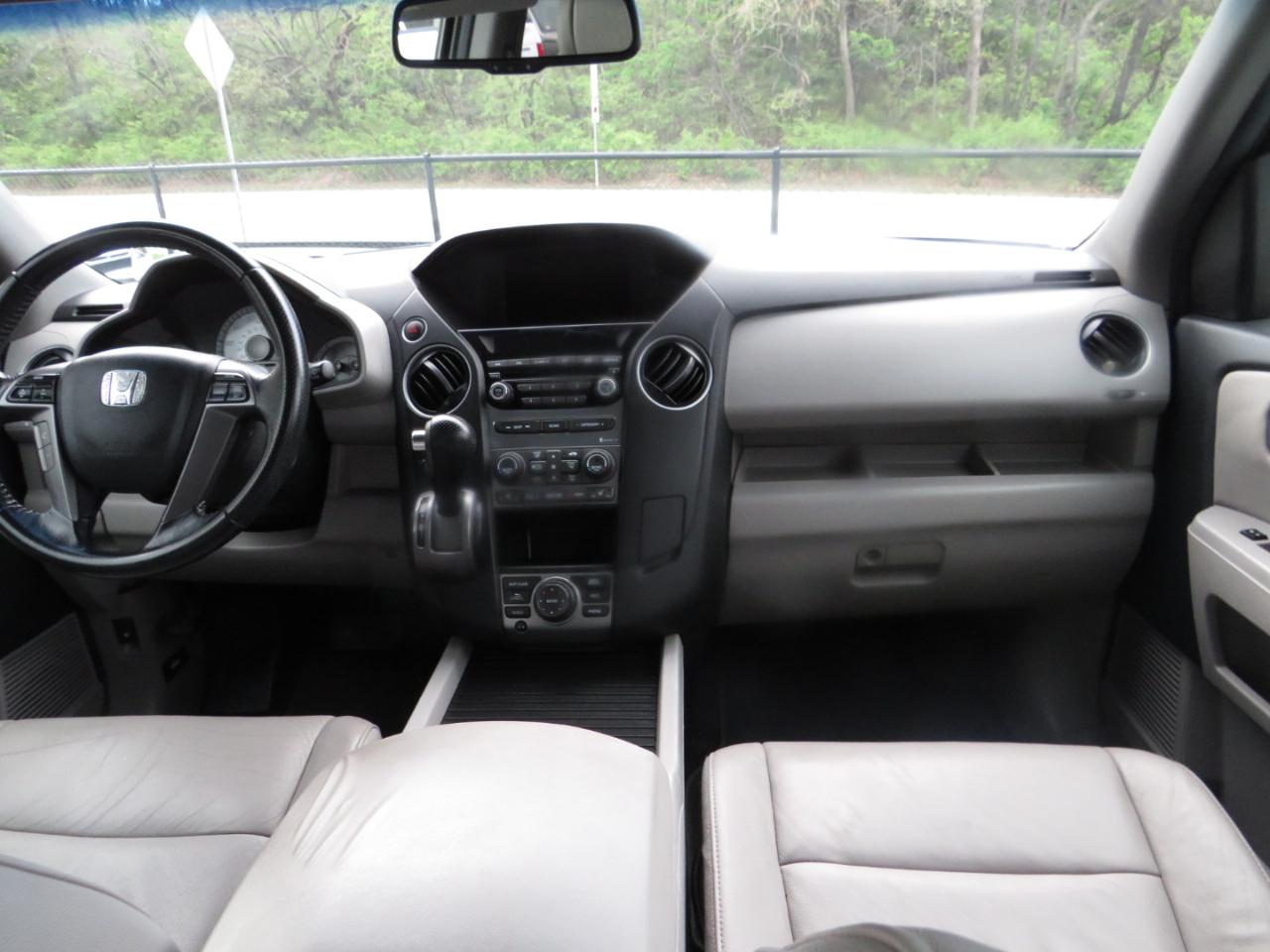 Honda Pilot 2WD 4dr EX-L w/Navi 2012