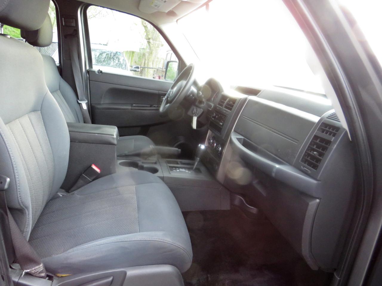 Jeep Liberty RWD 4dr Sport 2012