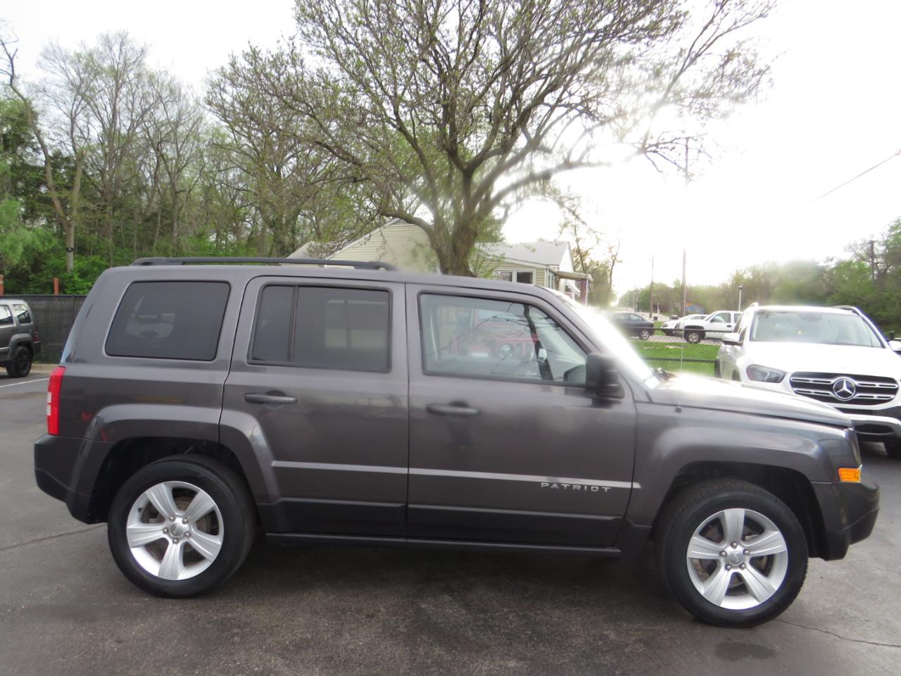 Jeep Patriot FWD 4dr Latitude 2016
