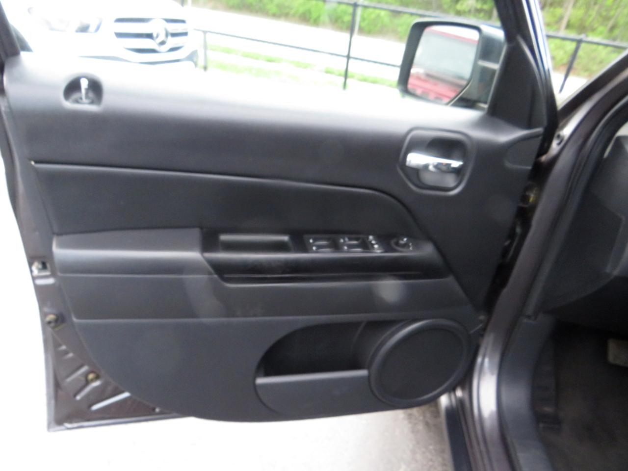 Jeep Patriot FWD 4dr Latitude 2016