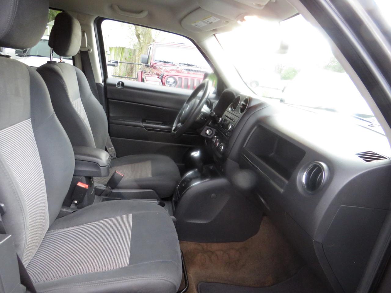 Jeep Patriot FWD 4dr Latitude 2016