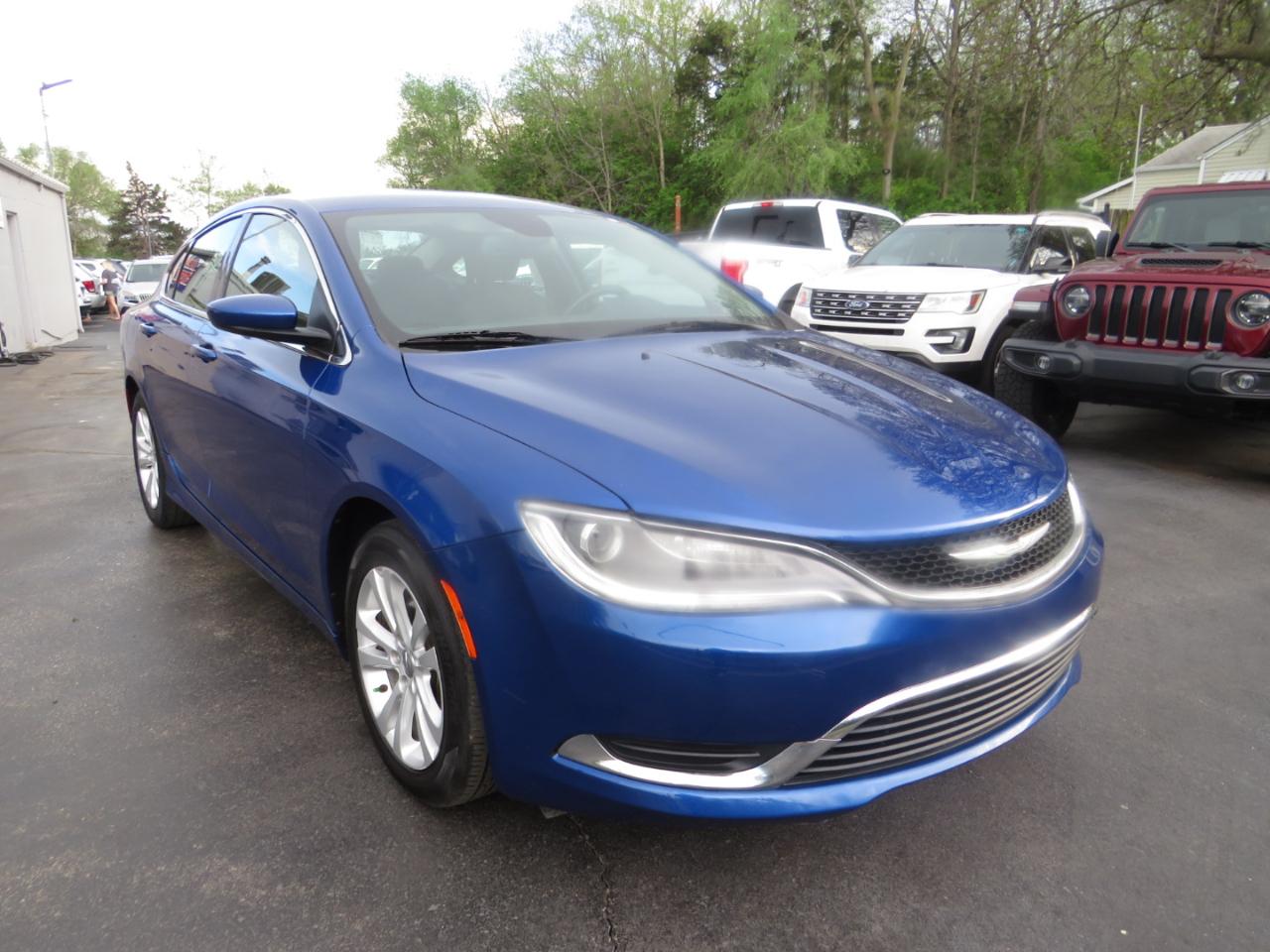 Chrysler 200 4dr Sdn Limited FWD 2015