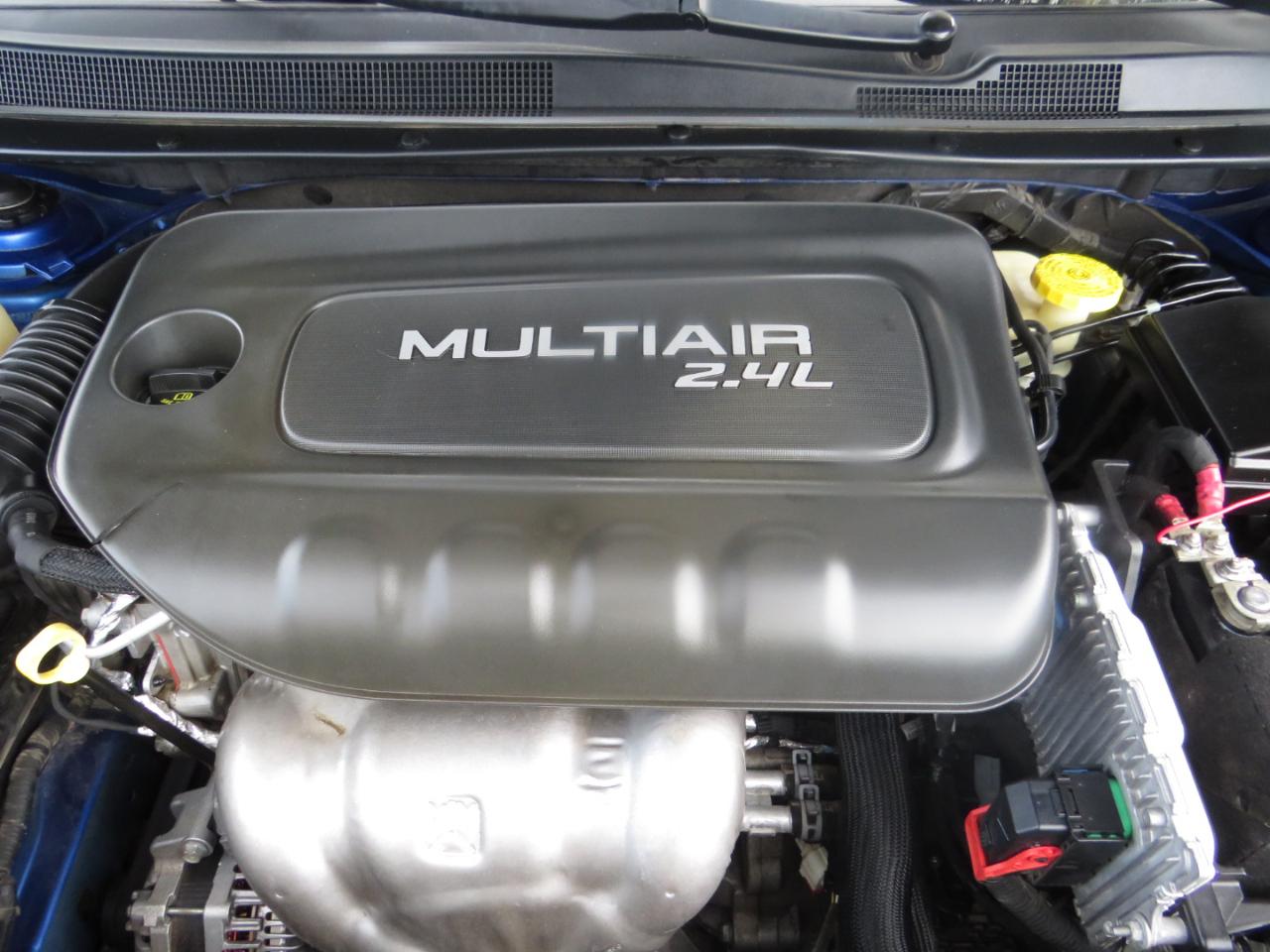 Chrysler 200 4dr Sdn Limited FWD 2015