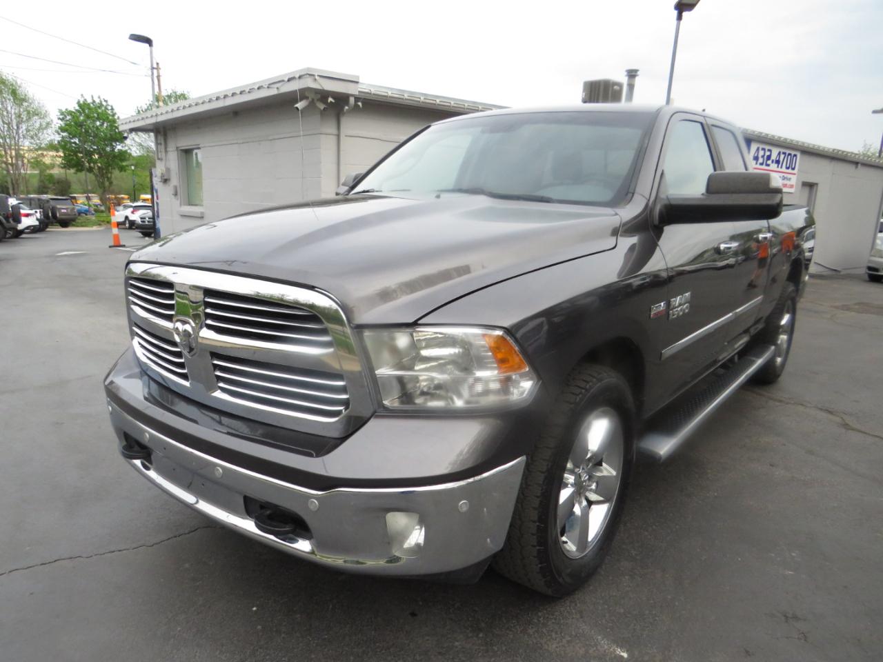 RAM 1500 Big Horn 4x4 Quad Cab 6'4" Box 2017