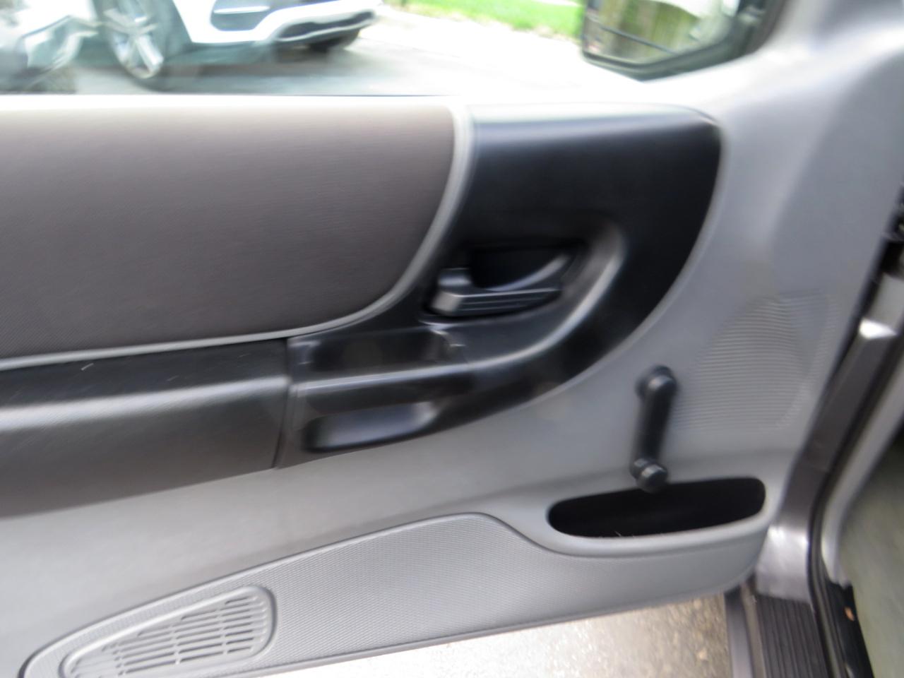 Ford Ranger Reg Cab LWB 2.3L XL Fleet 2004