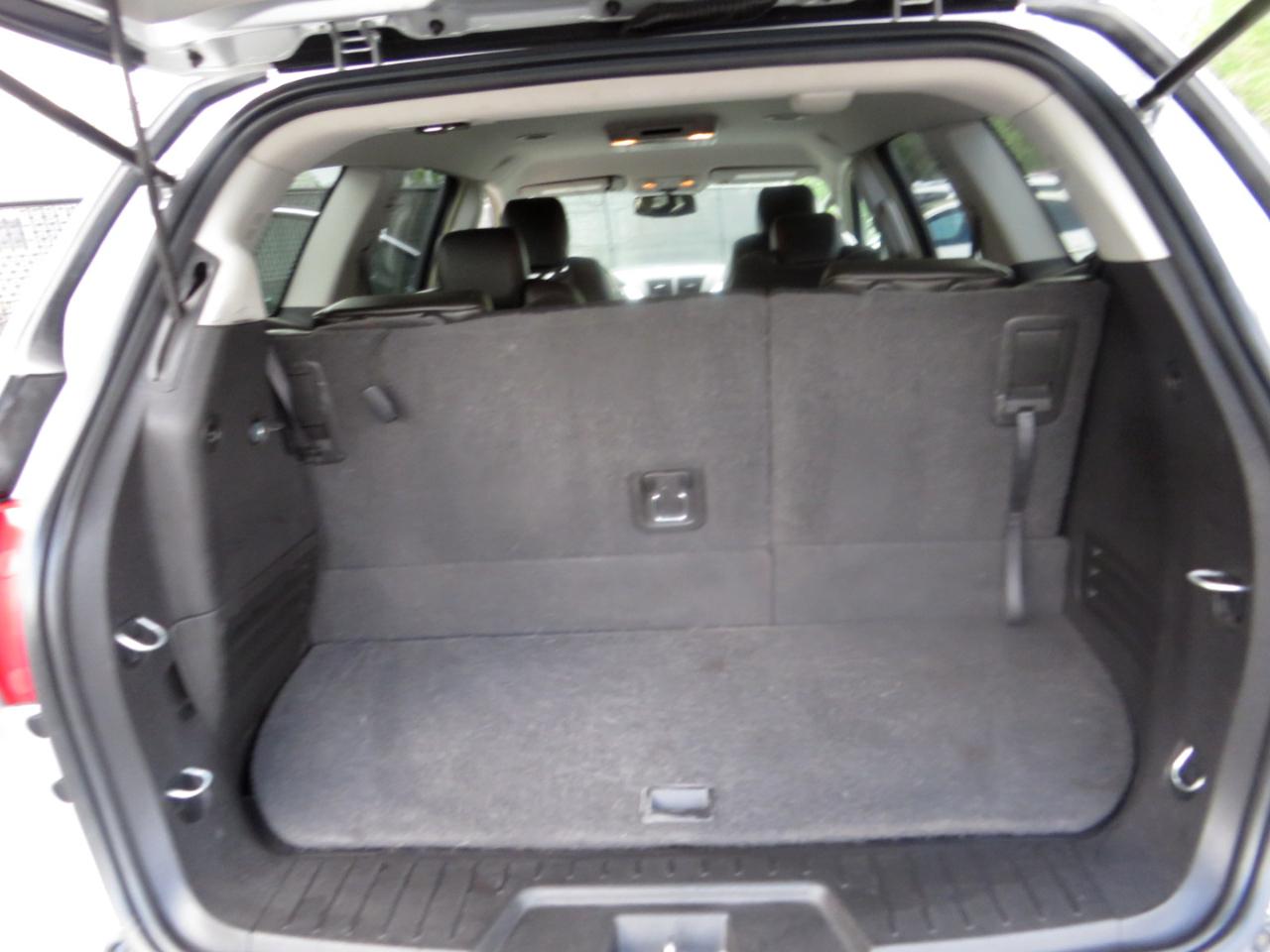 Chevrolet Traverse AWD 4dr LT w/2LT 2009