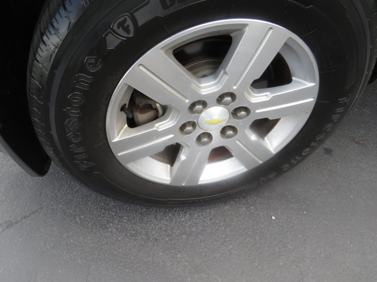 Chevrolet Traverse AWD 4dr LT w/2LT 2009