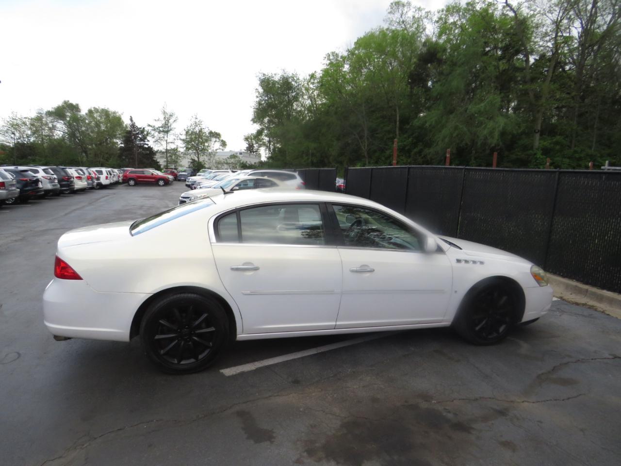 Buick Lucerne 4dr Sdn CXS 2006