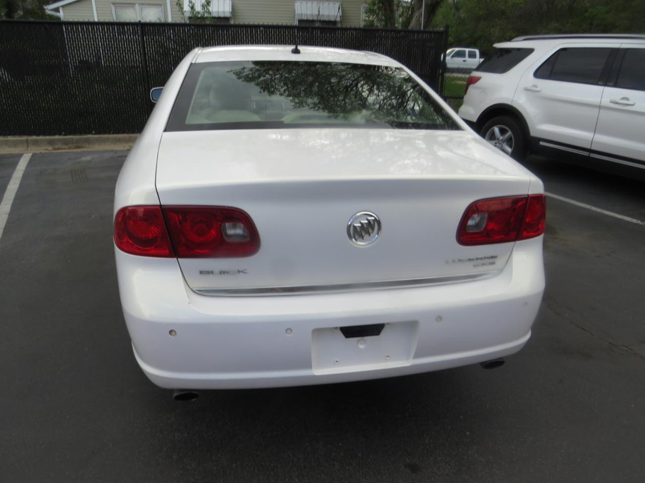 Buick Lucerne 4dr Sdn CXS 2006