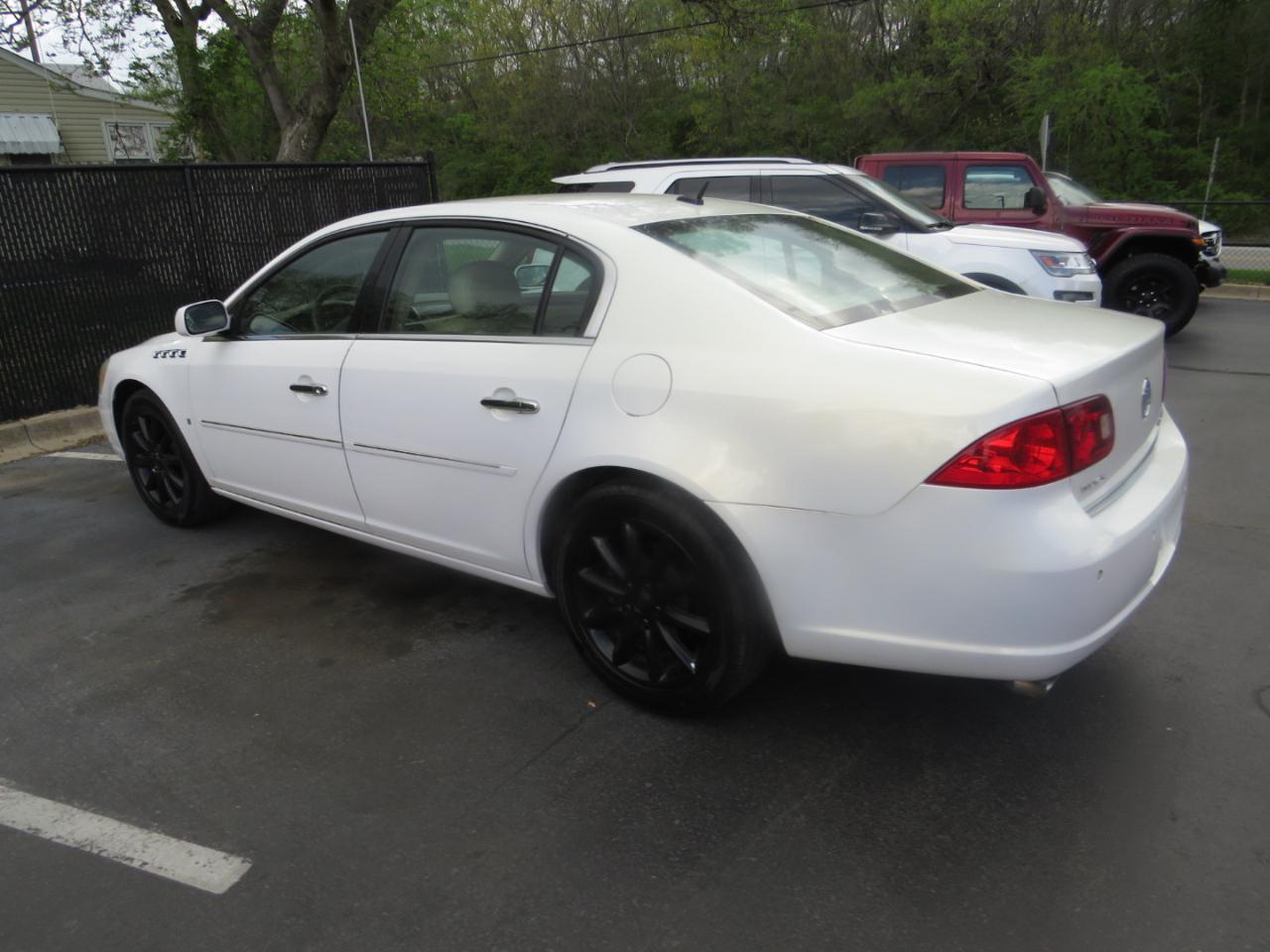 Buick Lucerne 4dr Sdn CXS 2006