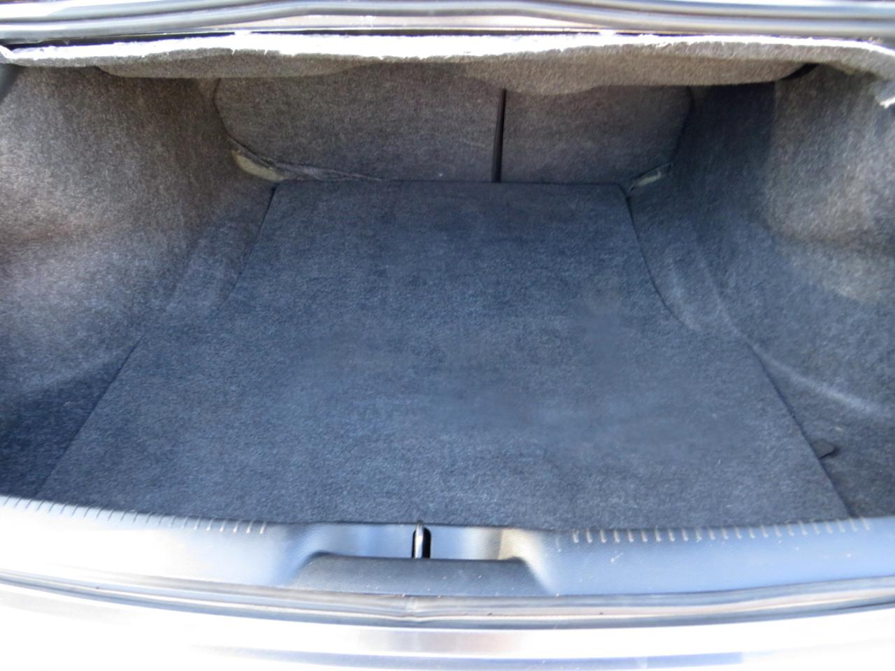 Chrysler 300 4dr Sdn Limited RWD 2015