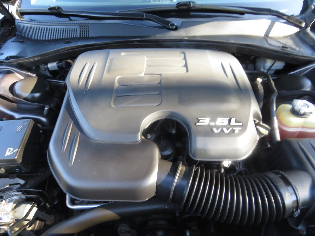 Chrysler 300 4dr Sdn Limited RWD 2015