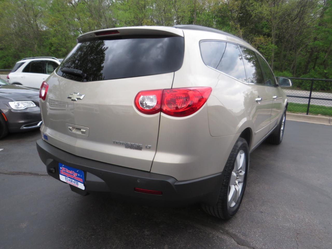 Chevrolet Traverse FWD 4dr LT w/1LT 2012