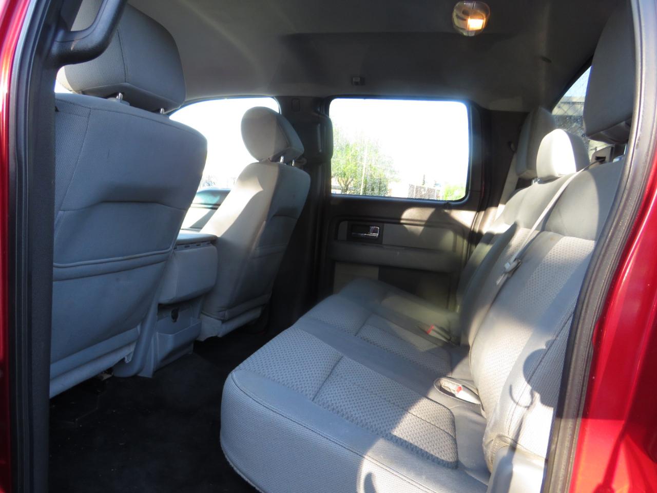 Ford F-150 4WD SuperCrew 145" Lariat 2016