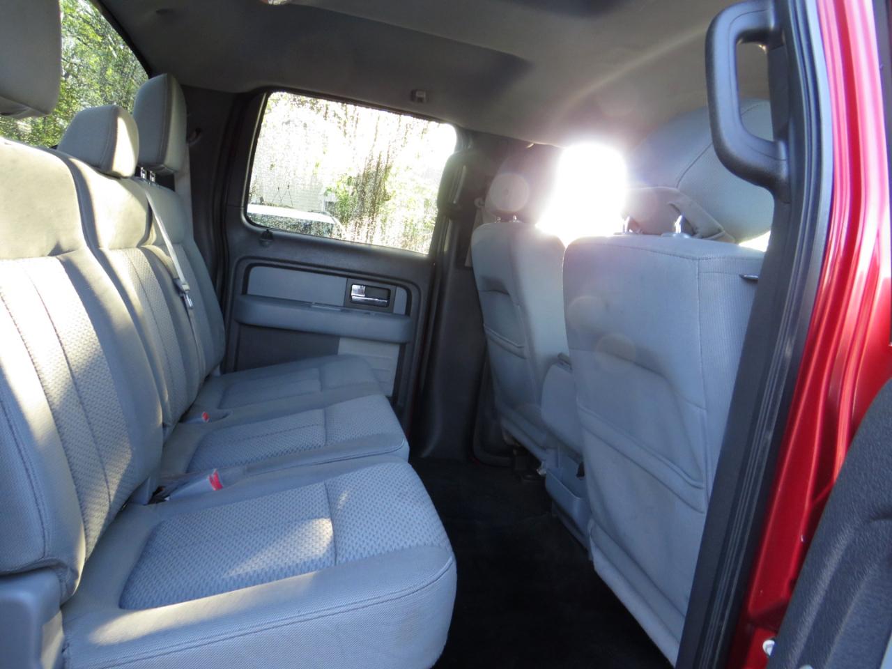 Ford F-150 4WD SuperCrew 145" Lariat 2016