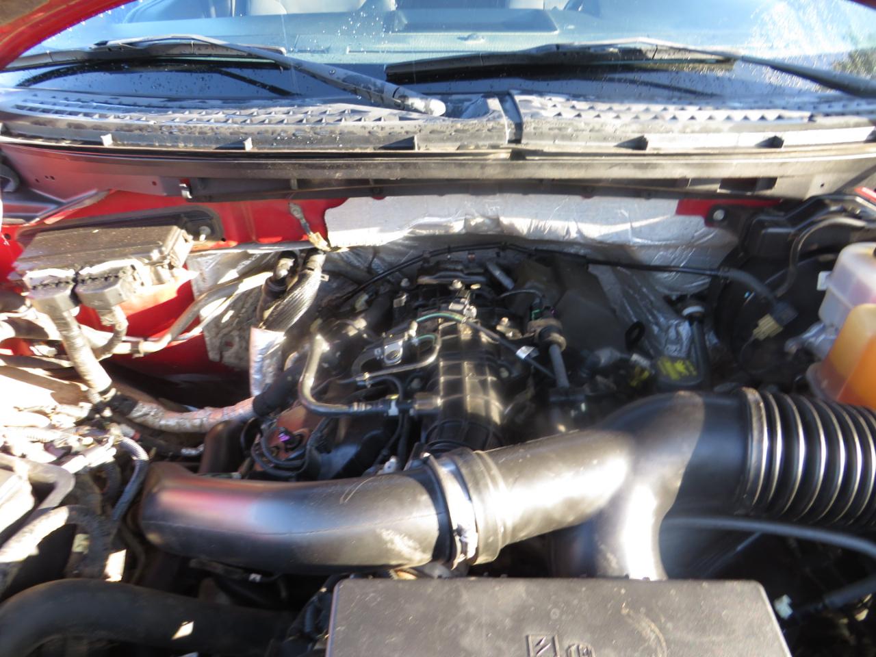 Ford F-150 4WD SuperCrew 145" Lariat 2016