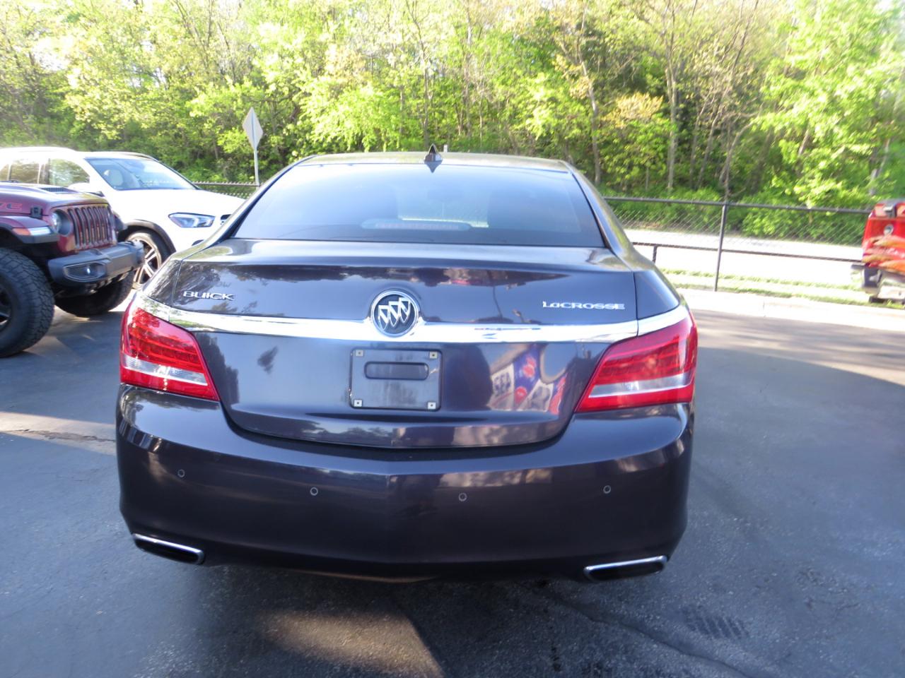 Buick LaCrosse 4dr Sdn Leather FWD 2015