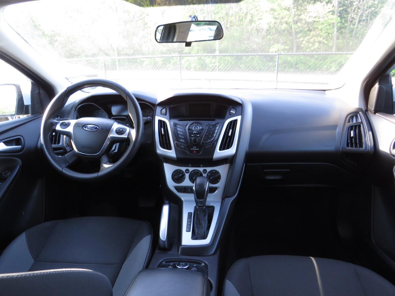 Ford Focus 5dr HB SE 2013