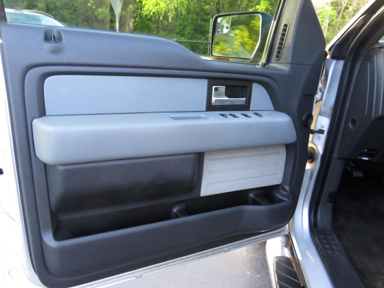 Ford F-150 4WD SuperCrew 145" King Ranch 2014