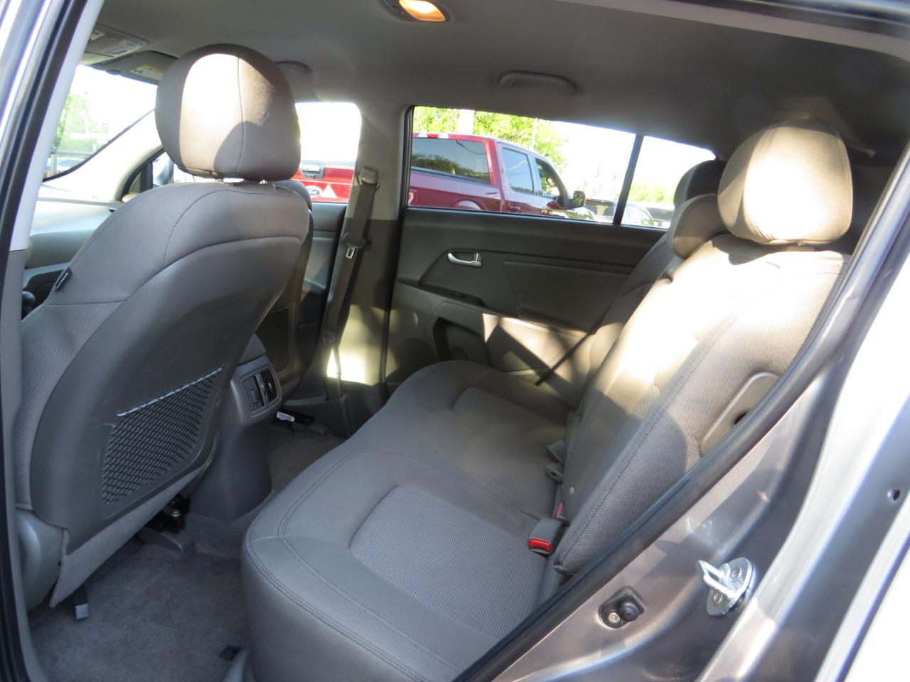 Kia Sportage 2WD 4dr LX 2015