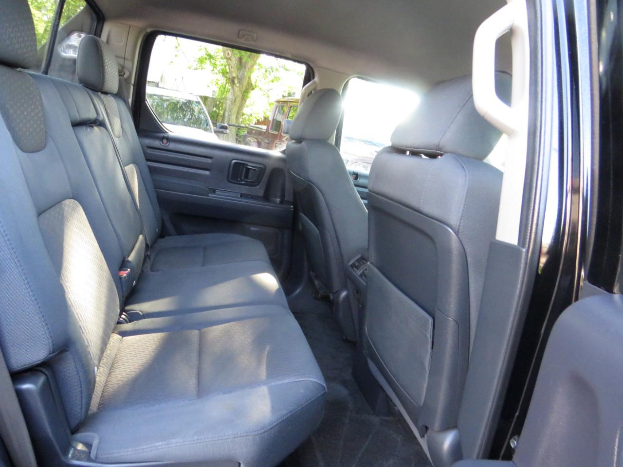 Honda Ridgeline 4WD Crew Cab RTS 2011