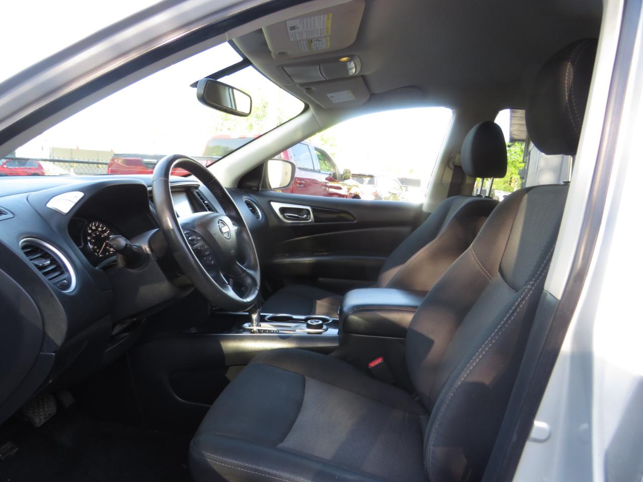 Nissan Pathfinder 4x4 SV 2020