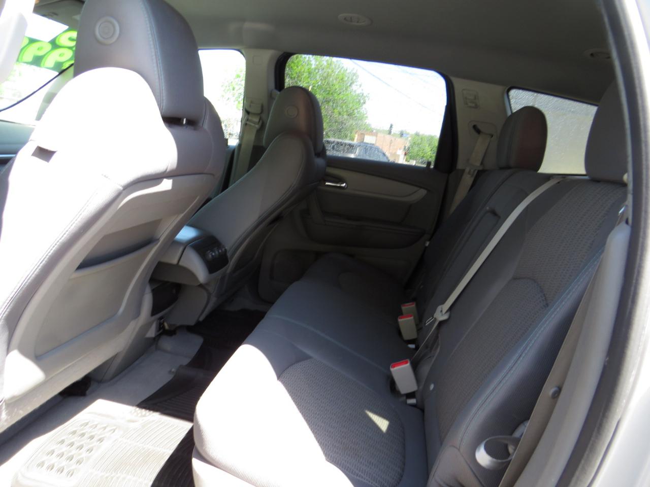 Chevrolet Traverse AWD 4dr LS 2015