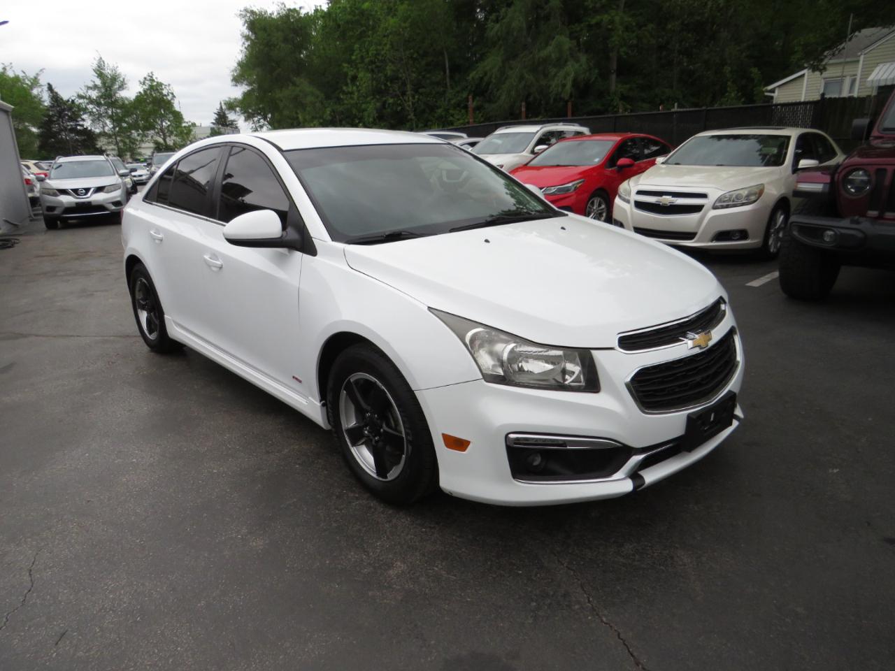 Chevrolet Cruze Limited 4dr Sdn Auto LT w/1LT 2016