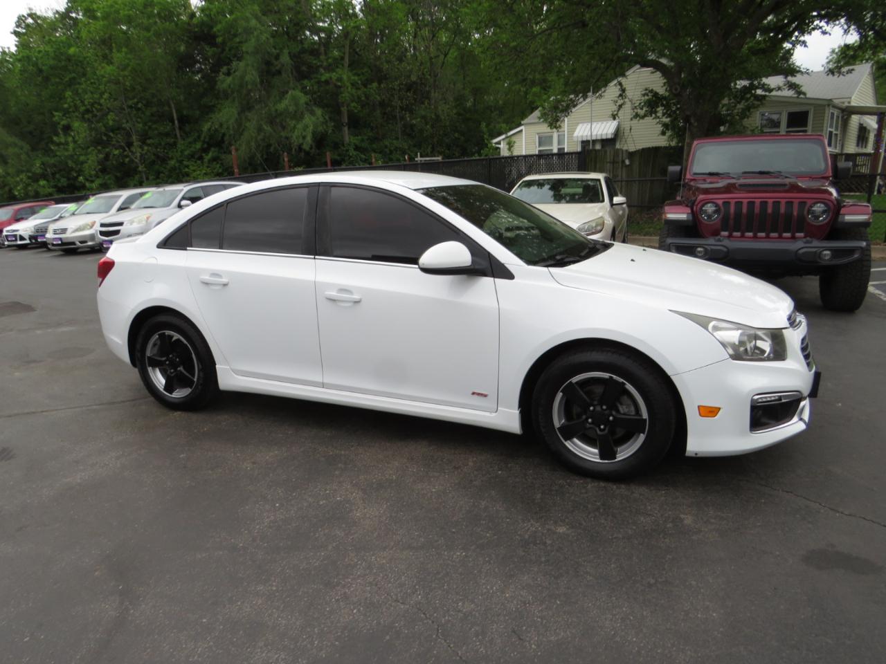 Chevrolet Cruze Limited 4dr Sdn Auto LT w/1LT 2016