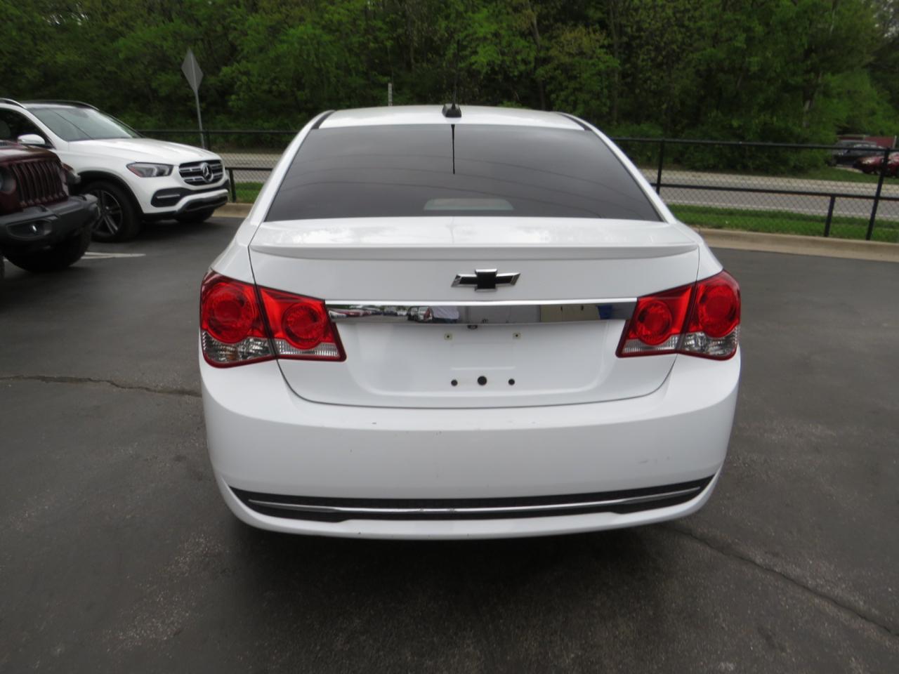 Chevrolet Cruze Limited 4dr Sdn Auto LT w/1LT 2016