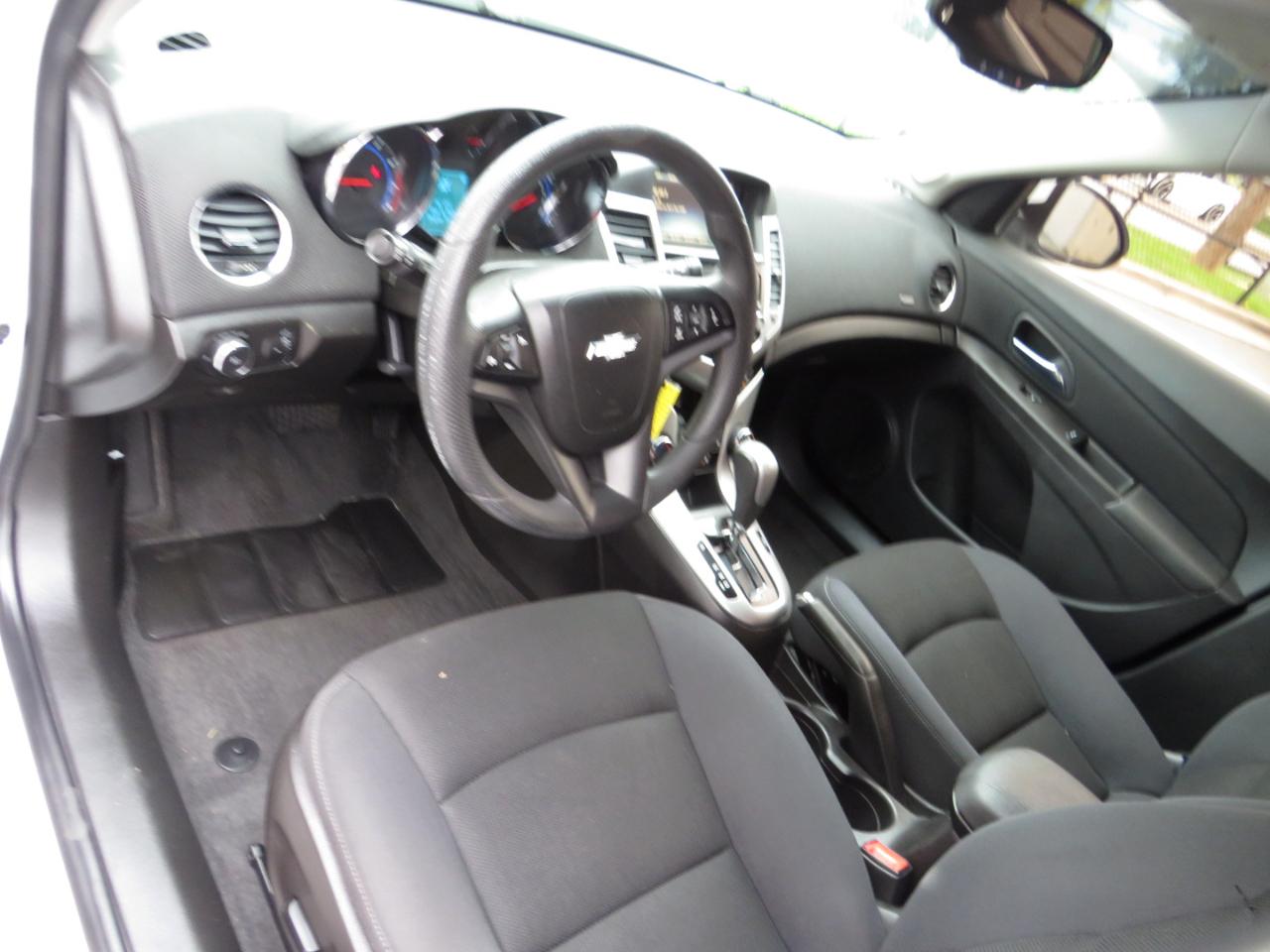 Chevrolet Cruze Limited 4dr Sdn Auto LT w/1LT 2016