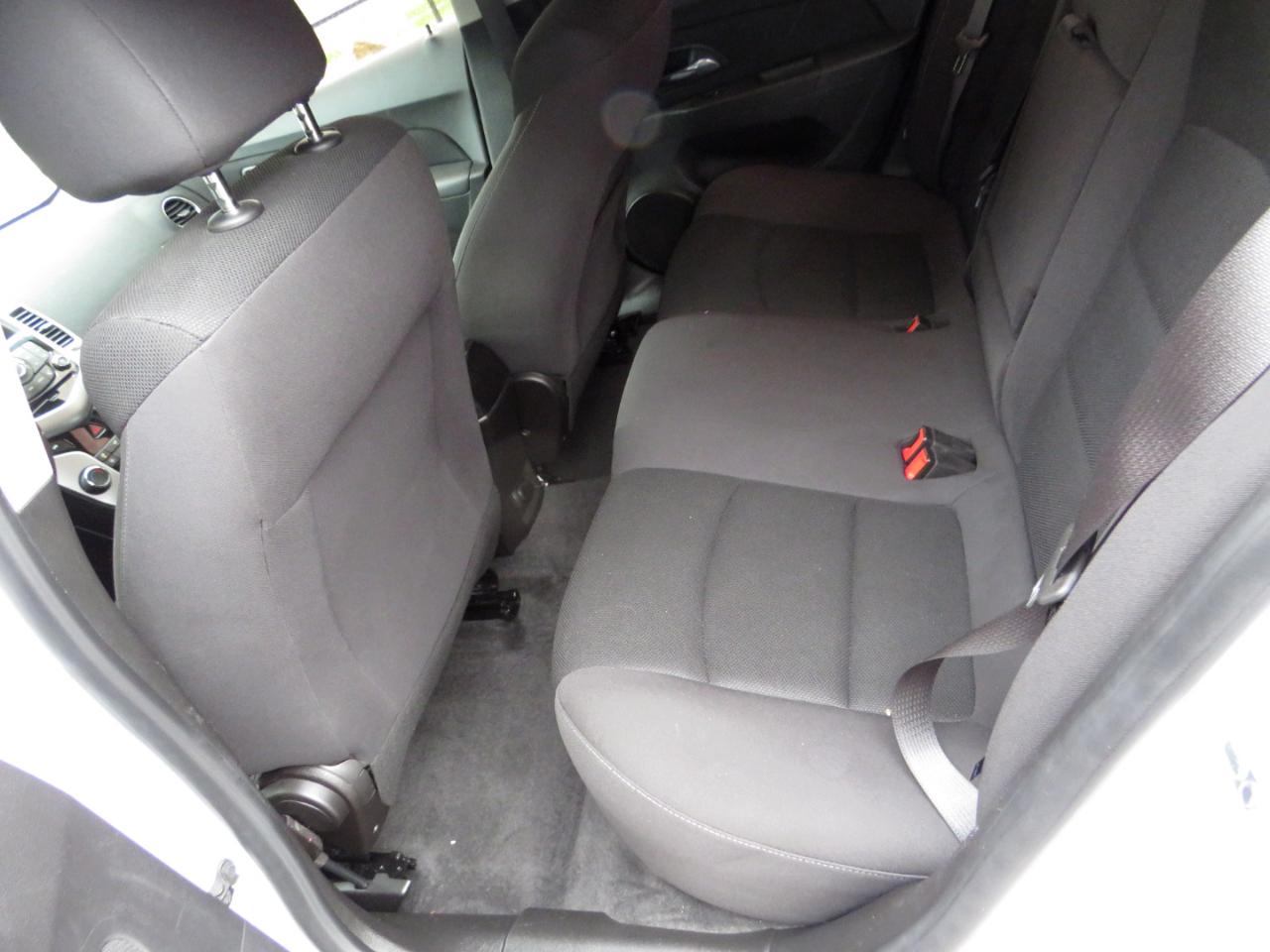 Chevrolet Cruze Limited 4dr Sdn Auto LT w/1LT 2016