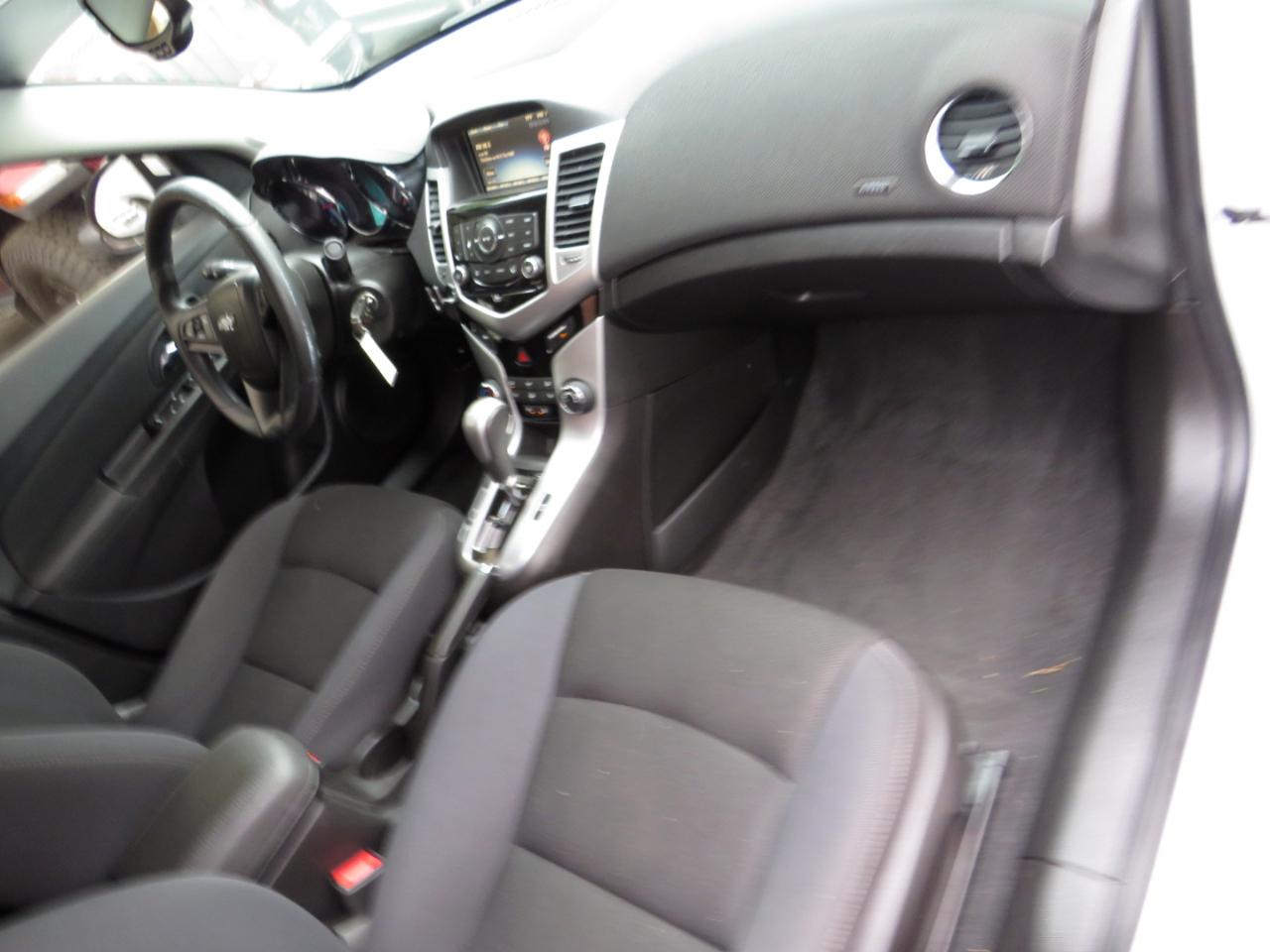 Chevrolet Cruze Limited 4dr Sdn Auto LT w/1LT 2016