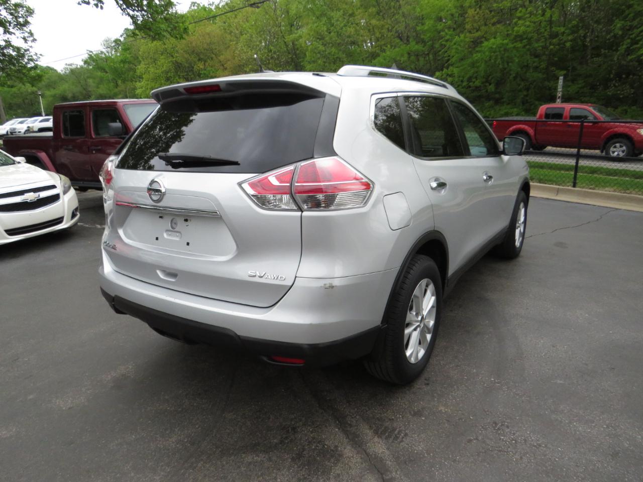 Nissan Rogue AWD 4dr SV 2015