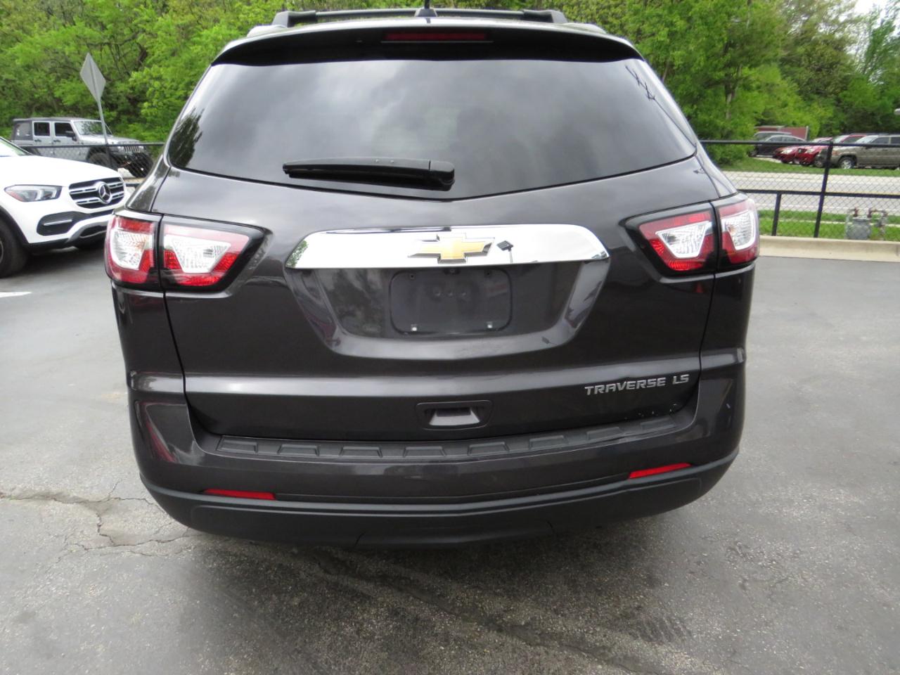 Chevrolet Traverse FWD 4dr LS w/1LS 2016