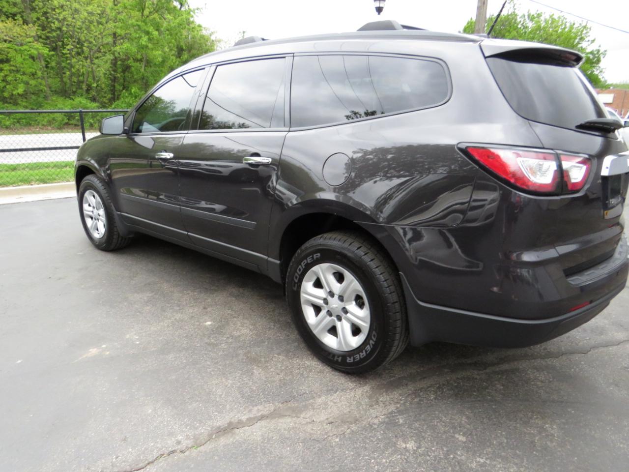 Chevrolet Traverse FWD 4dr LS w/1LS 2016