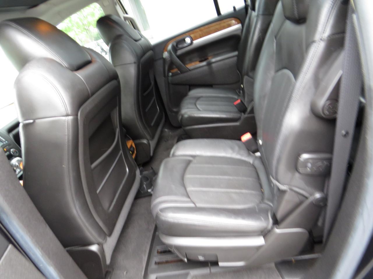 Buick Enclave AWD 4dr CXL 2008