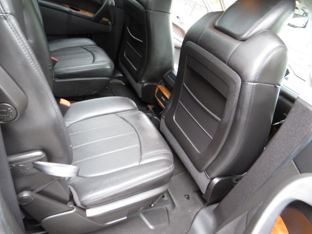 Buick Enclave AWD 4dr CXL 2008