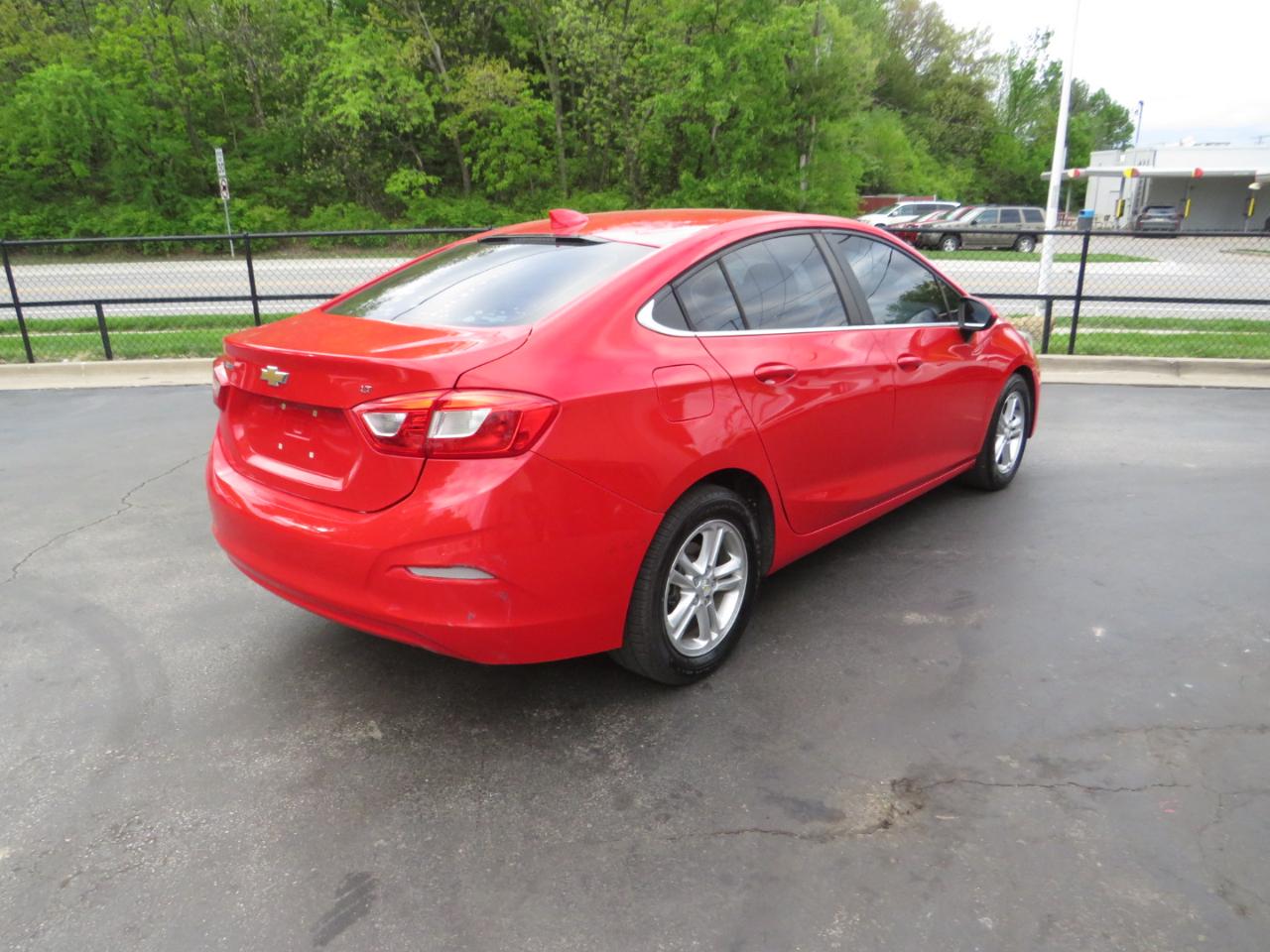 Chevrolet Cruze 4dr Sdn 1.4L LT w/1SD 2017