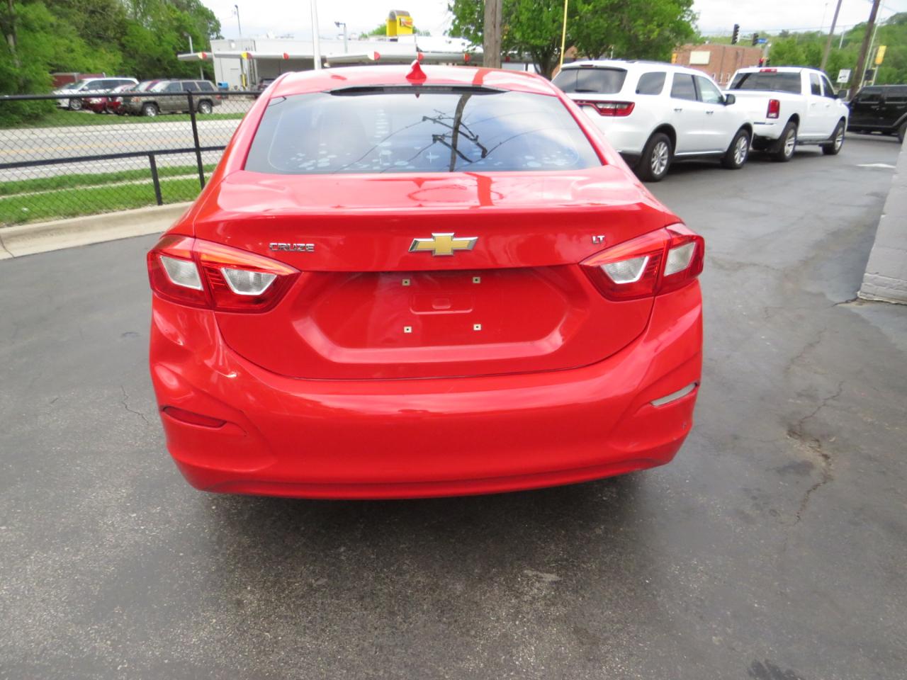 Chevrolet Cruze 4dr Sdn 1.4L LT w/1SD 2017