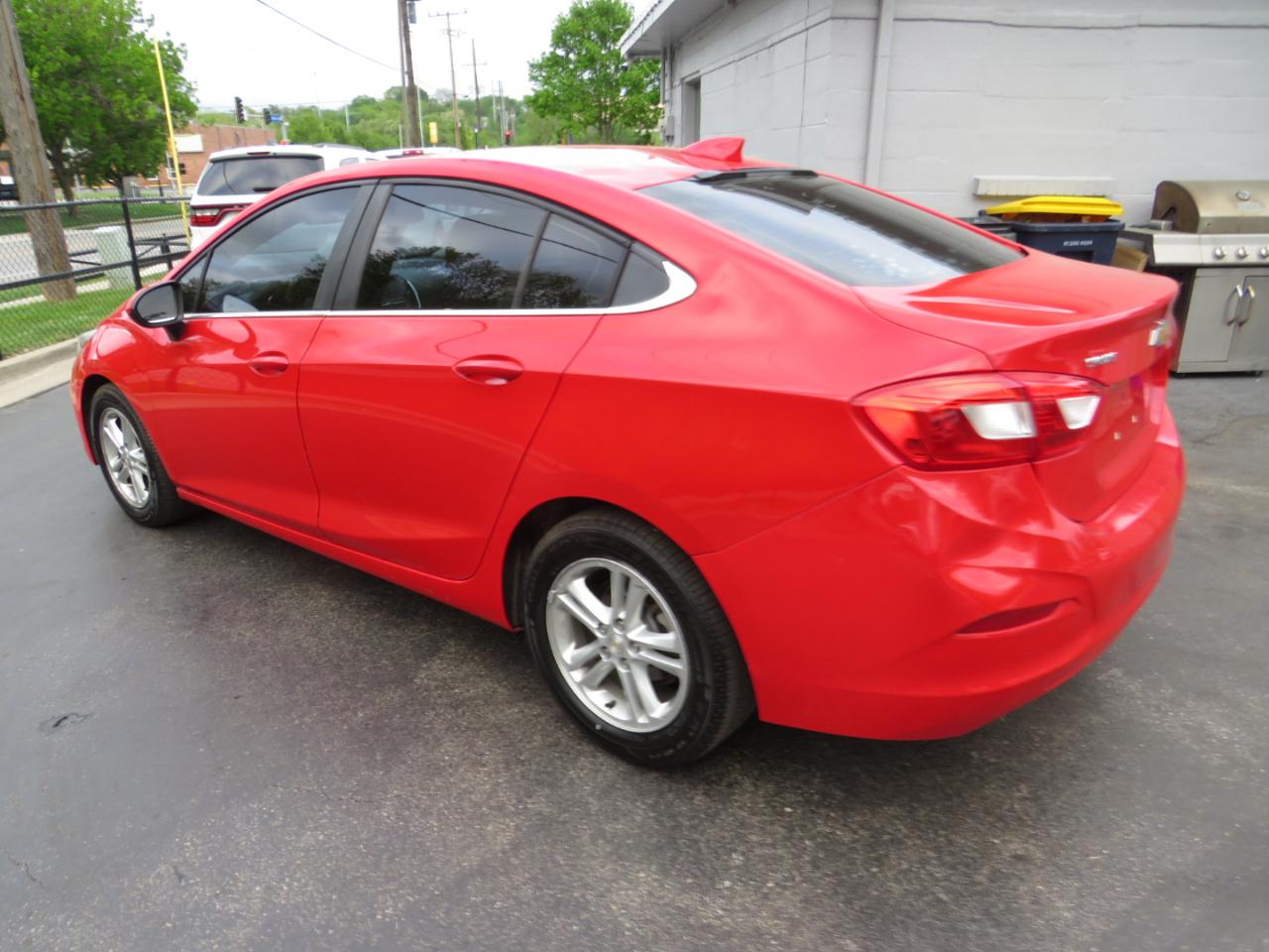 Chevrolet Cruze 4dr Sdn 1.4L LT w/1SD 2017