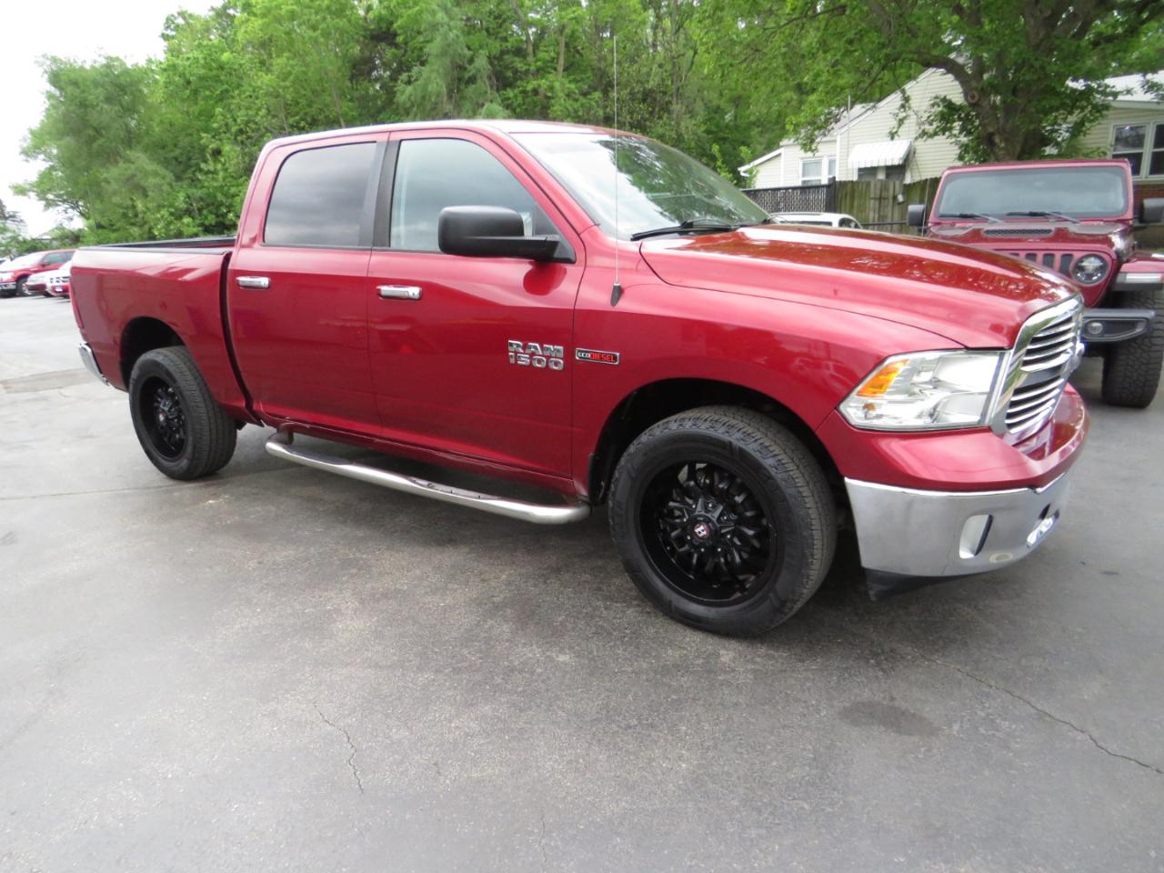 RAM 1500 4WD Crew Cab 140.5" Big Horn 2015