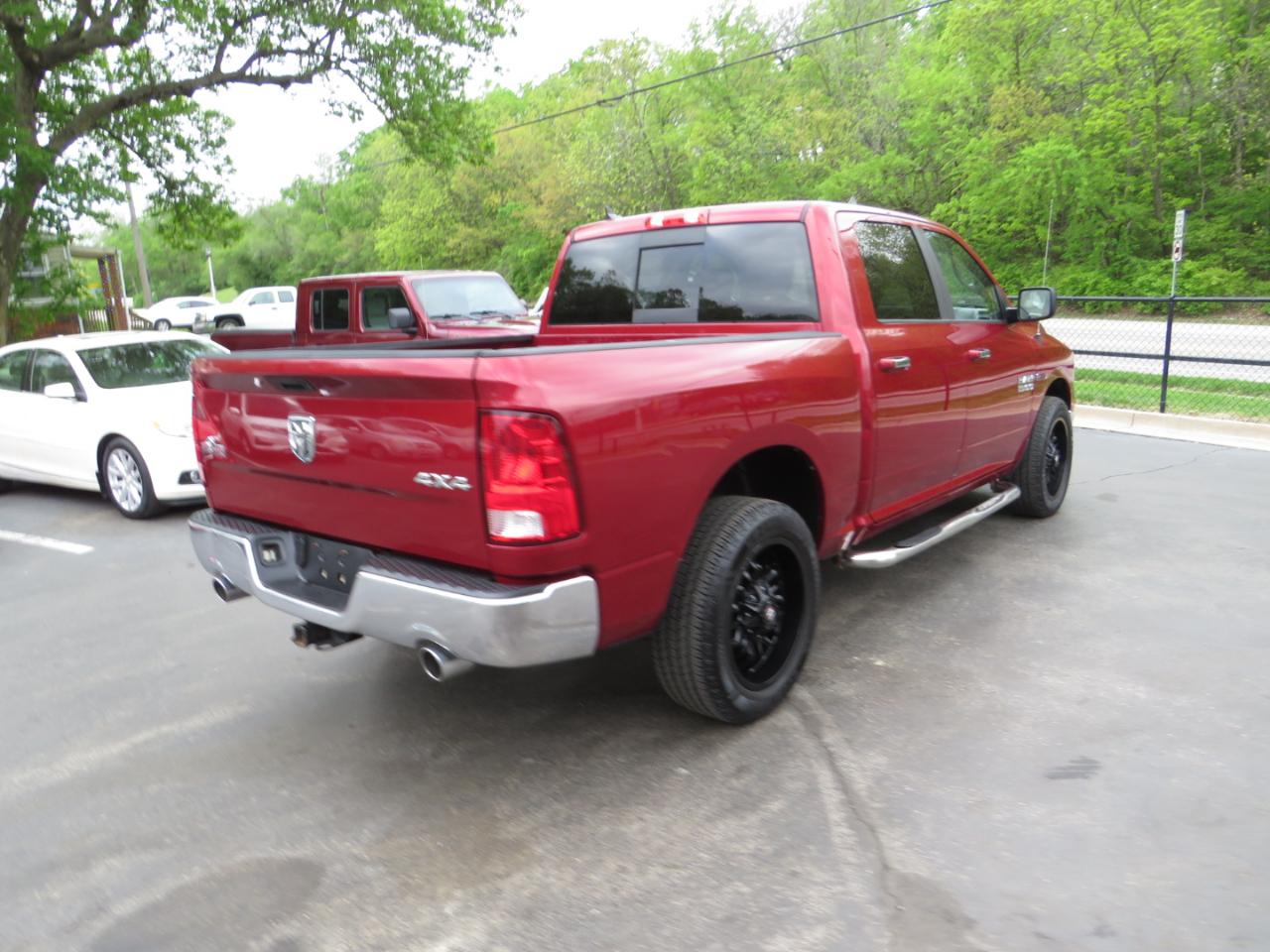 RAM 1500 4WD Crew Cab 140.5" Big Horn 2015