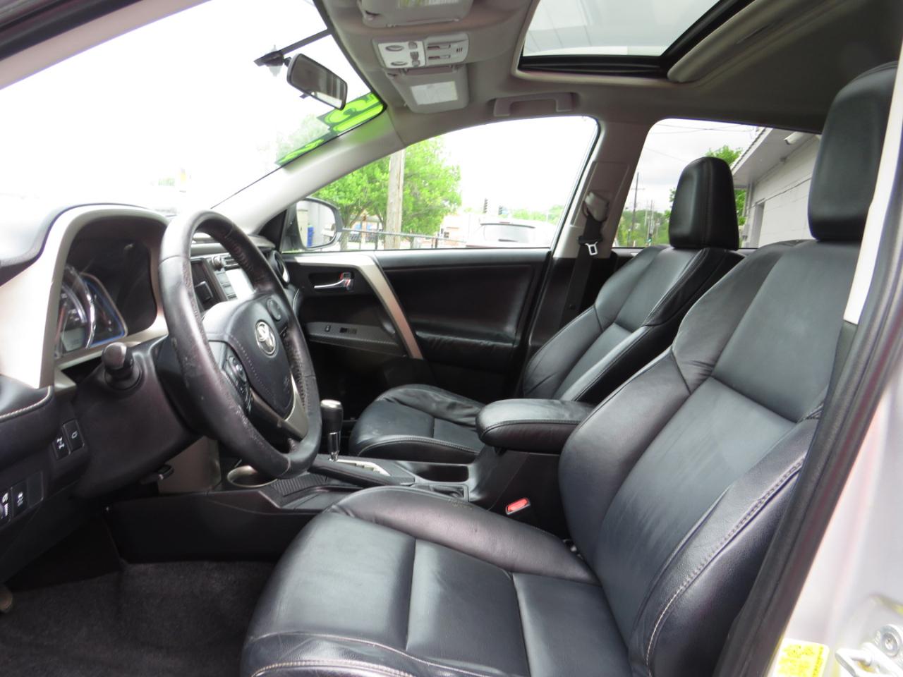 Toyota RAV4 AWD 4dr Limited (Natl) 2015